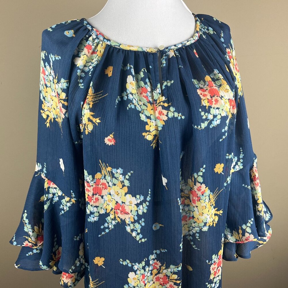 Chaps 3/4 Sleeve Blouse Size S Blue Yellow, Floral Print Gathered Round Neckline